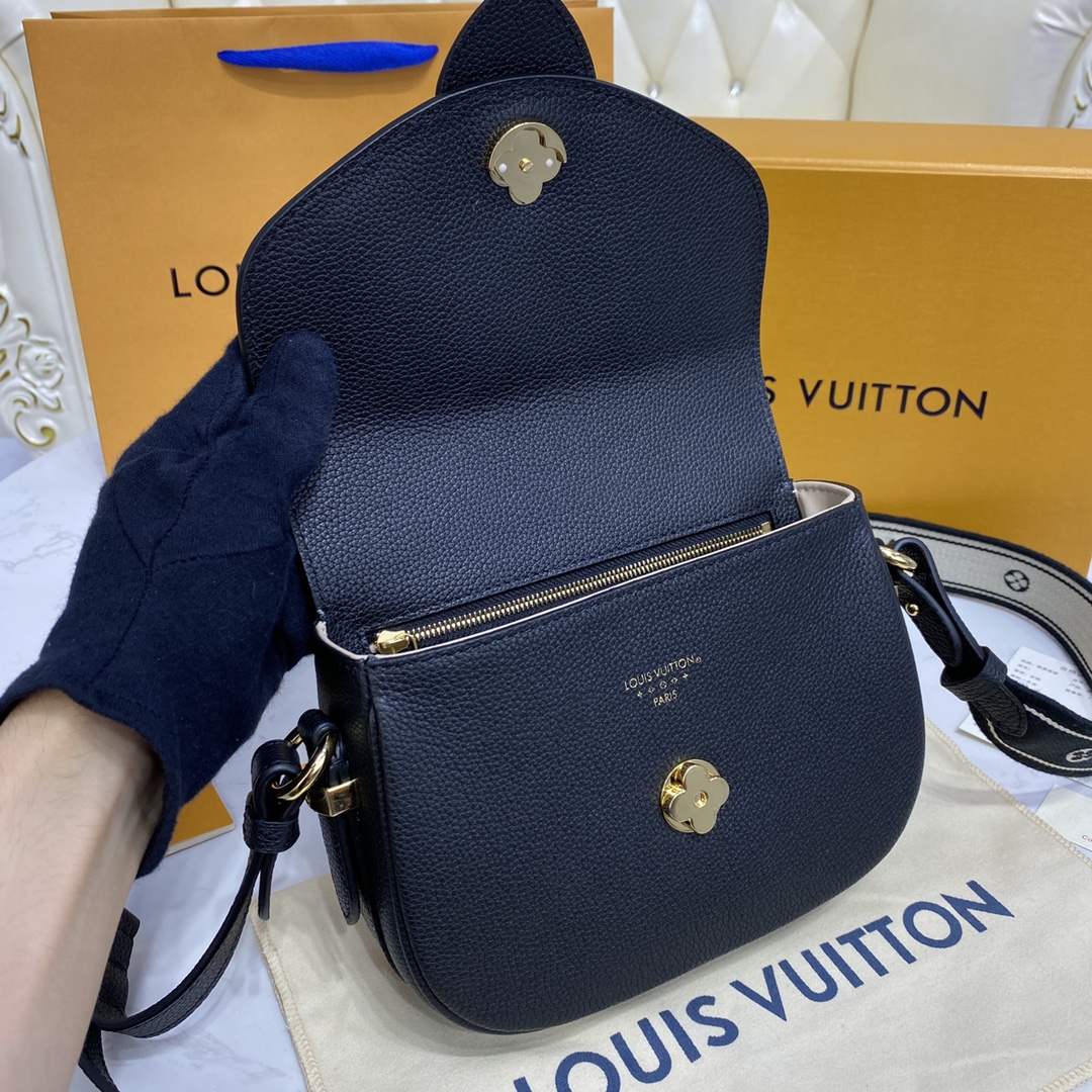 Louis Vuitton LV PONT 9 SOFT MM Grained Leather Shoudler Bag M58967 Black